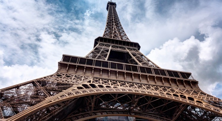 Eiffel-Tower-pexels-photo-149522-2